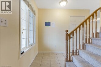 76 Templewood Dr in Kitchener, ON - Building Photo - Building Photo