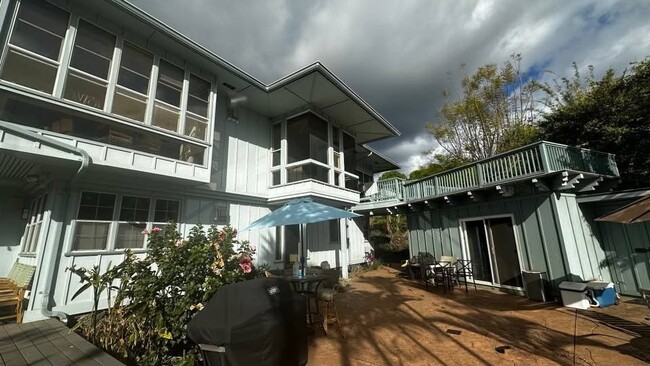 1198 Pulehu Rd in Kula, HI - Building Photo - Building Photo