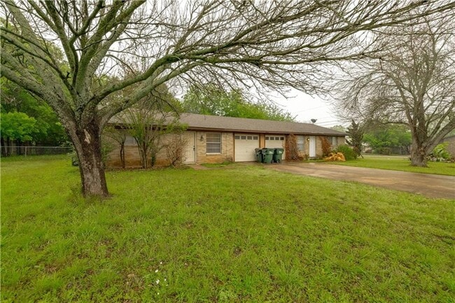 property at 806 Judy Dr
