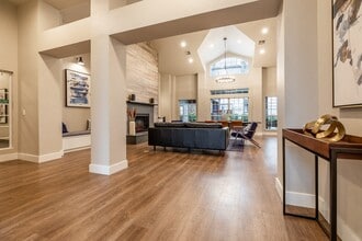 Huntington Park in Everett, WA - Building Photo - Building Photo