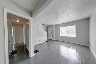 6132 Raleigh Dr in Indianapolis, IN - Building Photo - Building Photo