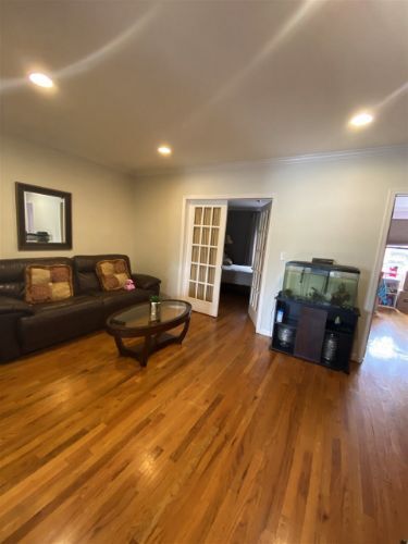 379 Palisade Ave-Unit -3 in Jersey City, NJ - Foto de edificio - Building Photo