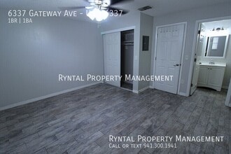 6337 Gateway Ave in Sarasota, FL - Building Photo - Building Photo