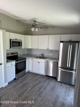 2844 SE Melaleuca Blvd in Port St. Lucie, FL - Building Photo - Building Photo