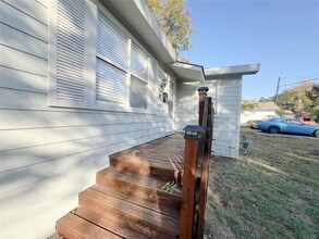 1006 Pine St in McKinney, TX - Foto de edificio - Building Photo