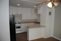 815 Shirley St photo'