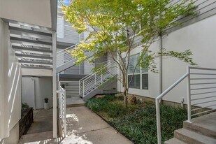3711 Holland Ave in Dallas, TX - Building Photo