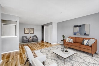 147 W Elk Trail in Carol Stream, IL - Building Photo - Building Photo