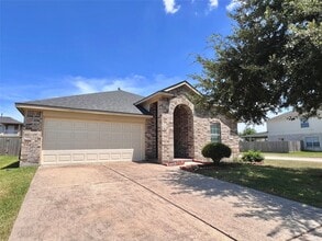 9302 Daisy Cove Ln in Houston, TX - Building Photo - Building Photo