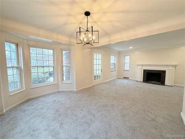 9832 Balfour Rd in Detroit, MI - Foto de edificio - Building Photo