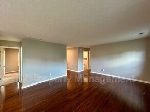 6021 Morning Dove Dr in Indianapolis, IN - Building Photo - Building Photo