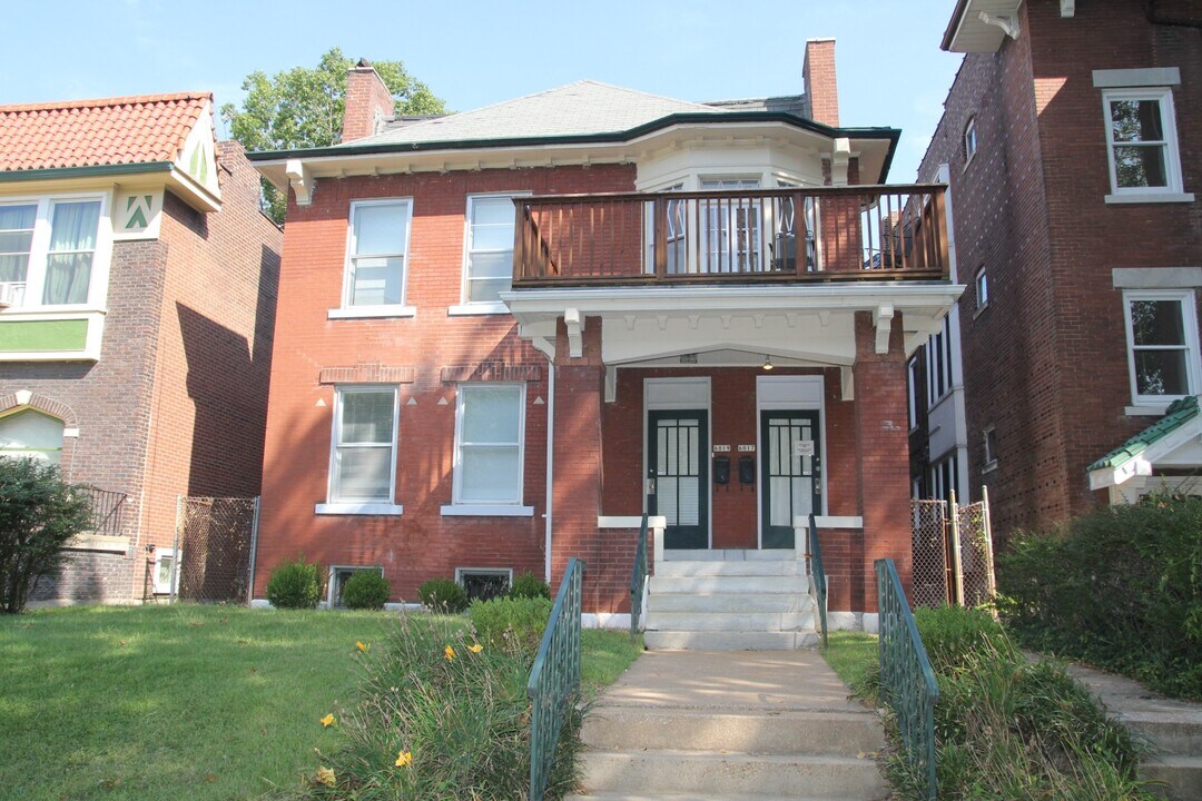 6017 Kingsbury Ave in St. Louis, MO - Building Photo
