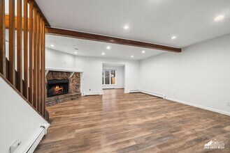 6627 Zurich St in Anchorage, AK - Building Photo - Building Photo