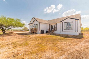 308 Castin Ln in New Braunfels, TX - Building Photo