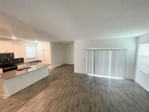 12014 Language Wy in Orlando, FL - Building Photo - Building Photo