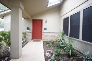 12725 Dakota Ln in Austin, TX - Building Photo