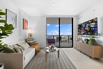 159 NE 6th St in Miami, FL - Building Photo - Building Photo