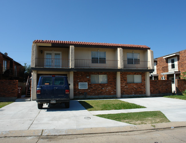 3509 Martinique Ave in Kenner, LA - Foto de edificio - Building Photo