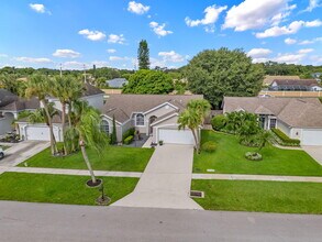 13008 Meadowbreeze Dr in Wellington, FL - Building Photo - Building Photo