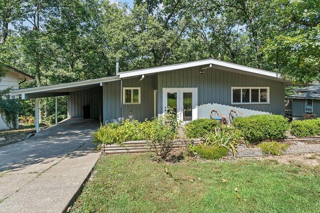 property at 16 Duvall Ln