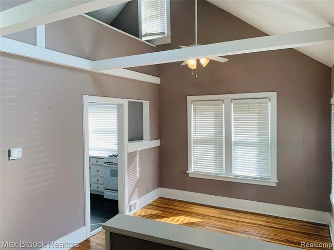 510 Stratford Rd in Ferndale, MI - Building Photo - Building Photo