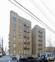 Williams Bridge in Bronx, NY - Foto de edificio - Building Photo