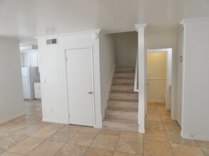 350 Chestnut Ave in Carlsbad, CA - Building Photo - Building Photo