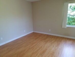 1315 E Barkley Ave in Orange, CA - Building Photo - Building Photo