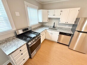 18 Salina Rd, Unit 3 in Boston, MA - Foto de edificio - Building Photo