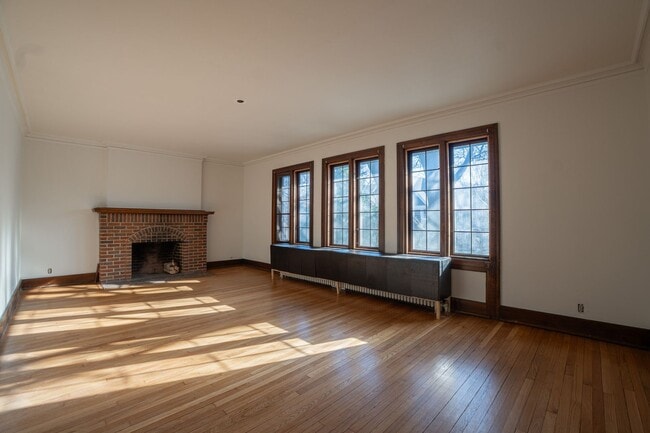 2222 E Park Pl in Milwaukee, WI - Building Photo - Building Photo