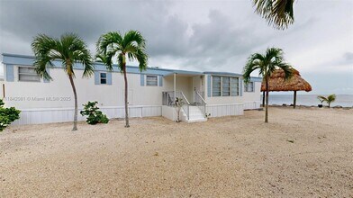135 Hilson Ct in Tavernier, FL - Building Photo - Building Photo