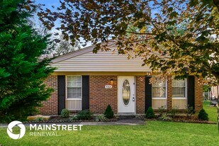 9704 Hofelich Ln in Louisville, KY - Building Photo