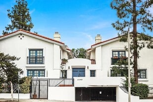 1440 N Fairfax Ave, Unit 111 in West Hollywood, CA - Building Photo