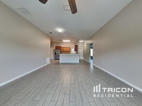 4865 Hickory Stream Ln in Mulberry, FL - Building Photo - Building Photo