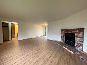 2802-2802 SE 145th Ave in Portland, OR - Building Photo - Building Photo