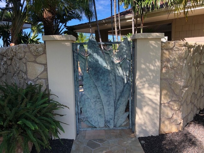 60 Moana Ave in Kihei, HI - Building Photo - Building Photo