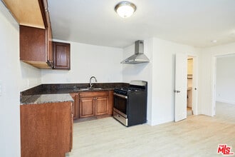 3212 Oregon St, Unit .5 in Los Angeles, CA - Foto de edificio - Building Photo