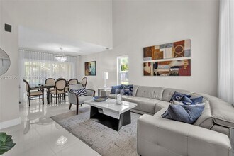 15743 Woodgate Pl in Sunrise, FL - Building Photo - Building Photo