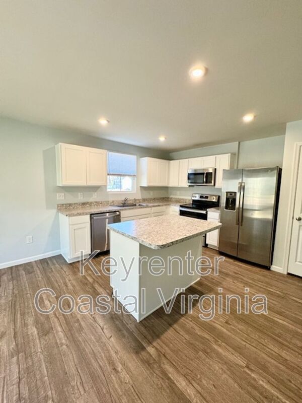 315 Walker Dr in Williamsburg, VA - Building Photo - Building Photo