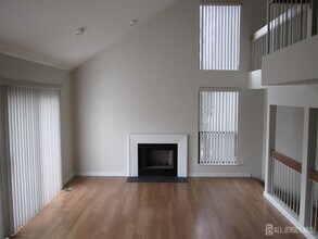 46 Ironwood Ct in Monmouth Junction, NJ - Building Photo - Building Photo