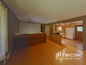 2660 Roth Pl in White Bear Lake, MN - Building Photo - Building Photo