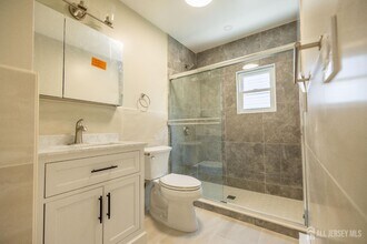 13 Boyd Ave in Jersey City, NJ - Building Photo - Building Photo