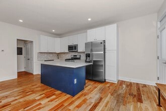 0225 Whitford-Carriage in Exton, PA - Building Photo - Interior Photo