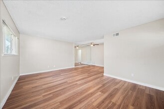 4617 Palm Ave in Sacramento, CA - Building Photo - Building Photo