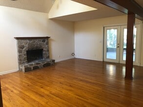 1115 Hamlet Ct in Neptune Beach, FL - Building Photo - Building Photo