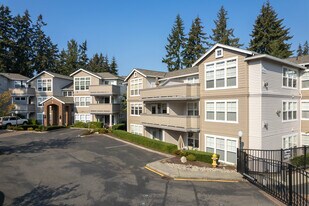 Montclair in Edmonds, WA - Building Photo