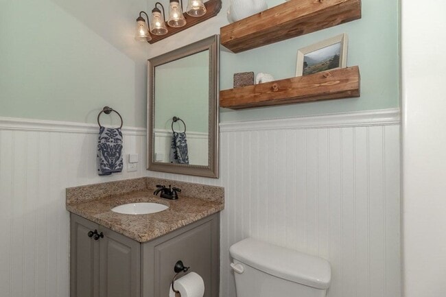 property at 5461 Everlook Cir
