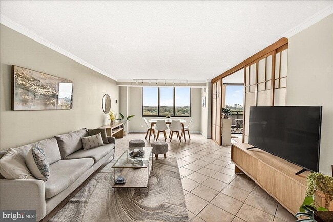 property at 5225 Pooks Hill Rd