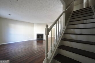 5702 Wells Cir in Stone Mountain, GA - Building Photo - Building Photo