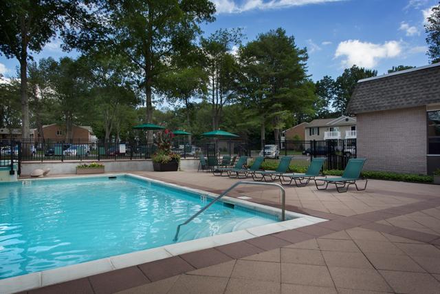 Fairfield Courtyard At Coram in Coram, NY - Building Photo - Building Photo